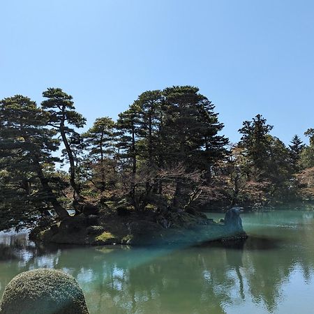 Yuimaru East Lejlighedshotel Kanazawa Eksteriør billede